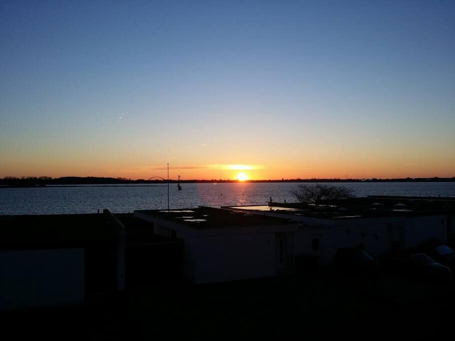 Fehmarn Burgtiefe Suedstrand Meerblick Apartment Meerzeit Εξωτερικό φωτογραφία